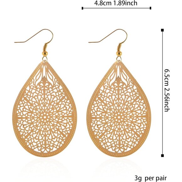 Lightweight Filigree Gold Teardrop Earrings - Elegant Statement Jewelry - Picture 5 of 7